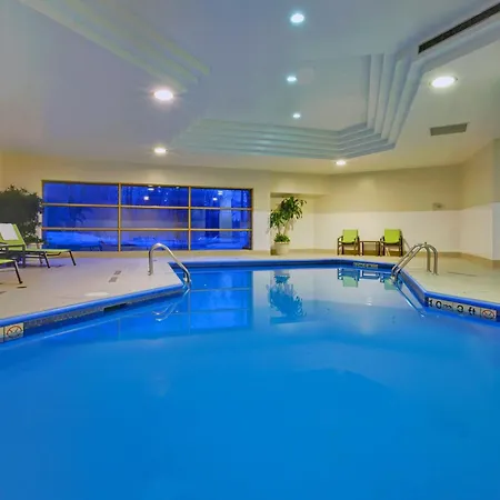 Holiday Inn Laval Montreal By Ihg-3