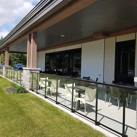 Hotel Du Lac Champlain, An Ascend Collection Hotel-3
