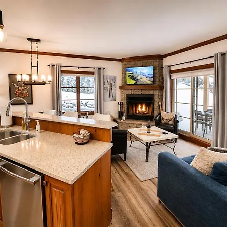 True Ski Inout - Large Heated Pool In Summer!-3