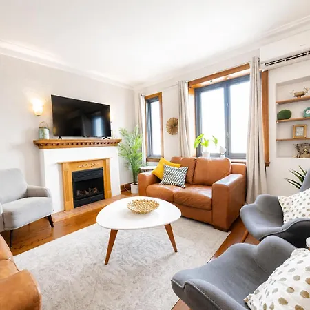 Mtlvacationrentals-The Mtlvr Kisses-2