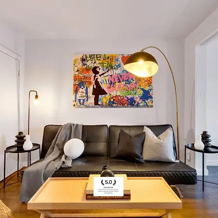 Liv Mtl Avenue Spacious 3Br Rooftop Suite Near Downtown Montreal-2