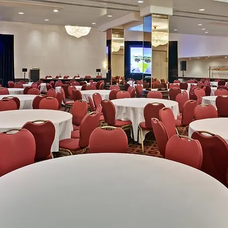 Holiday Inn Montreal Midtown-2