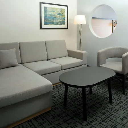 Fairfield Inn & Suites By Marriott Montreal Airport-2