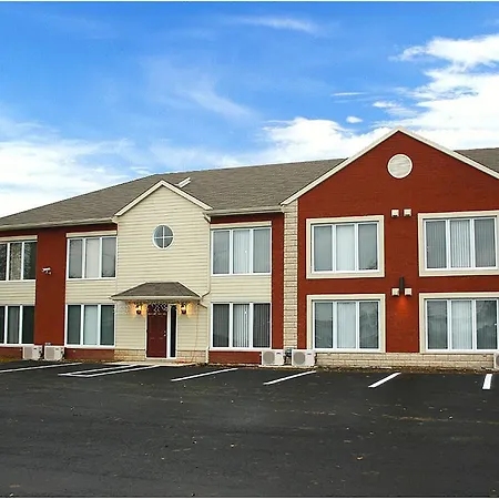 Travelodge By Wyndham Drummondville-2