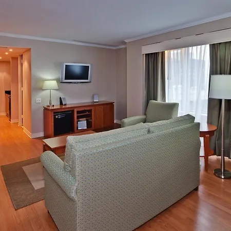 Holiday Inn Montreal Midtown-3