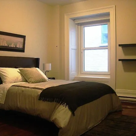 All Suite Majestik Downtown Montreal-3