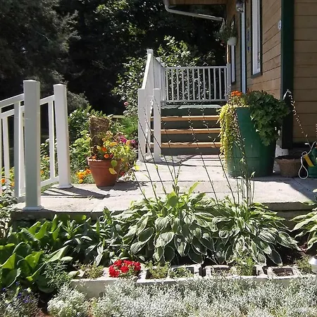Gite La Halte Du Verger Bed And Breakfast-3