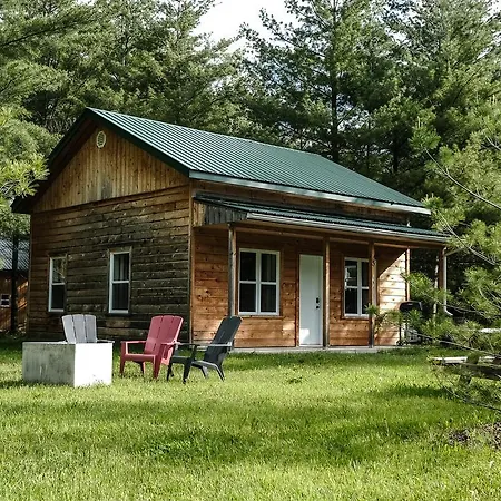 Chalets Du Domaine Yamaska-2
