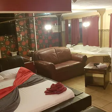 Chomedey Inn-2
