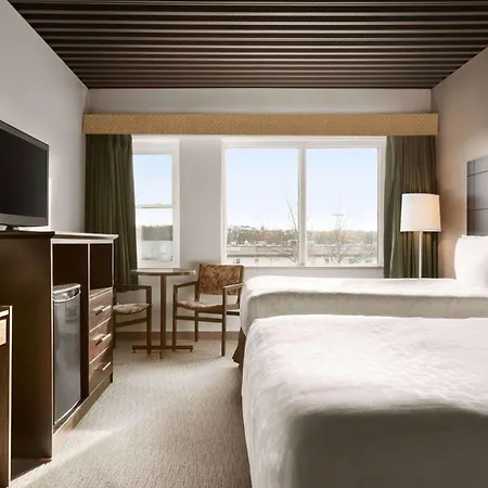 Travelodge By Wyndham Baie Comeau-3