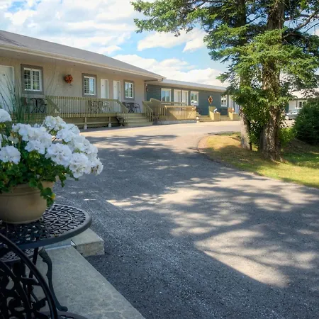 Motel Des Cascades-3