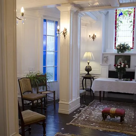 Hotel Pierre Du Calvet-2