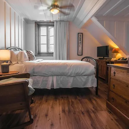Auberge Seigneurie Des Monts-2