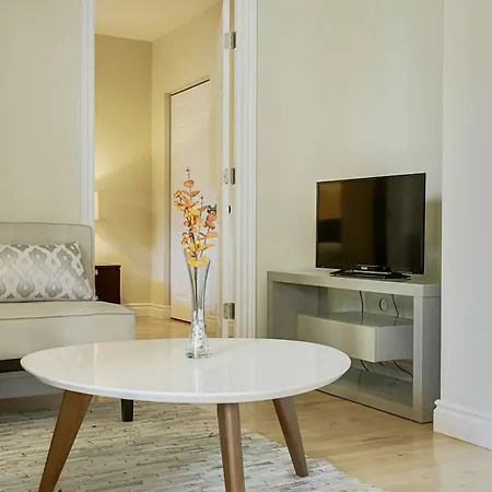 Modern 1Br In The Village By Sonder-2