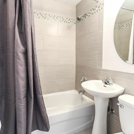Modern Studio In Downtown Mtl By Sonder-2