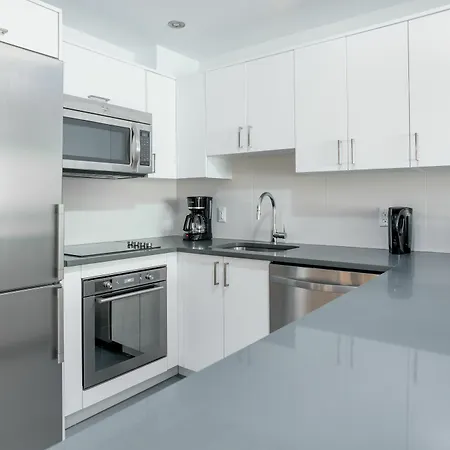 Artsy 1Br In Downtown Mtl By Sonder-3