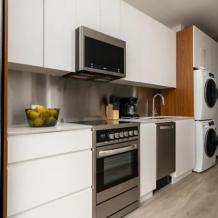 Desirable 1Br In Quartier Des Spectacles By Sonder-2