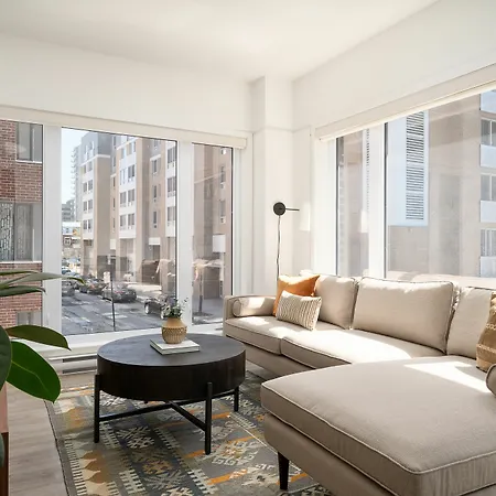 Vibrant 1Br In Quartier Des Spectacles By Sonder-3