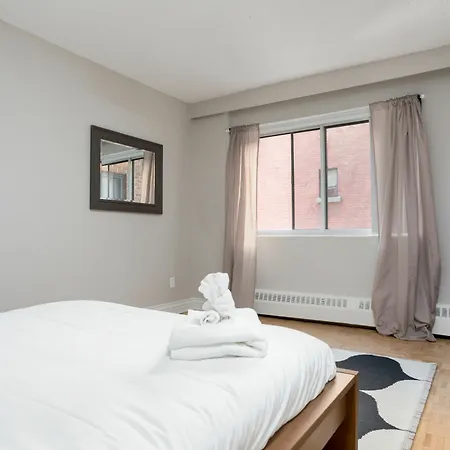 Hip 2Br In Downtown Mtl By Sonder-2