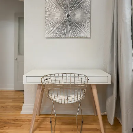 Chic 1Br In Little Italy By Sonder-2