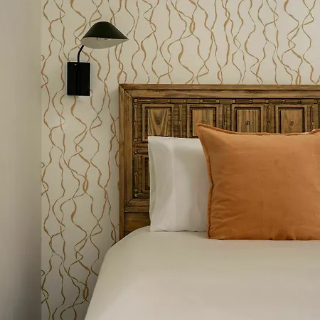 Intimate 1Br In Quartier Des Spectacles By Sonder-2