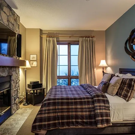 L'Equinoxe Rendez-Vous Mont-Tremblant-2