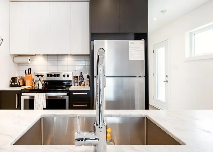 Hip, Stylish Apartment In Little Italy By Den Stays Montréal que aceita animais de estimação