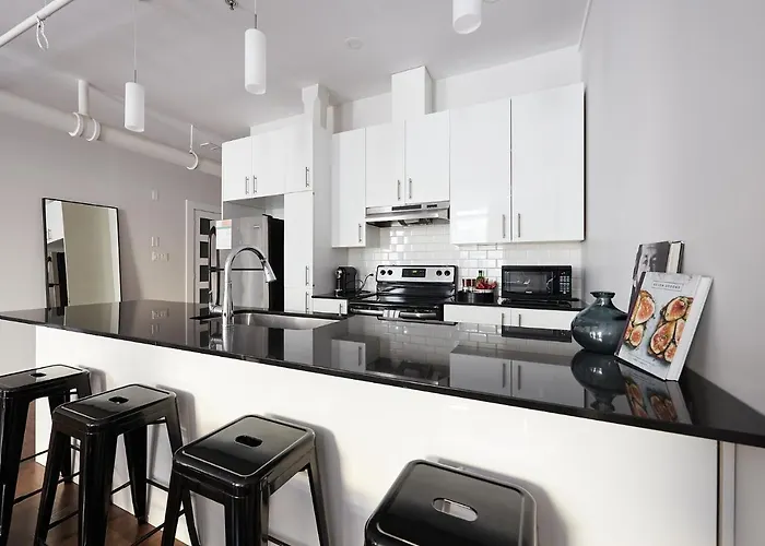 New Amazing Plateau Loft Steps Away From Mount-Royal By Den Stays Montréal que aceita animais de estimação