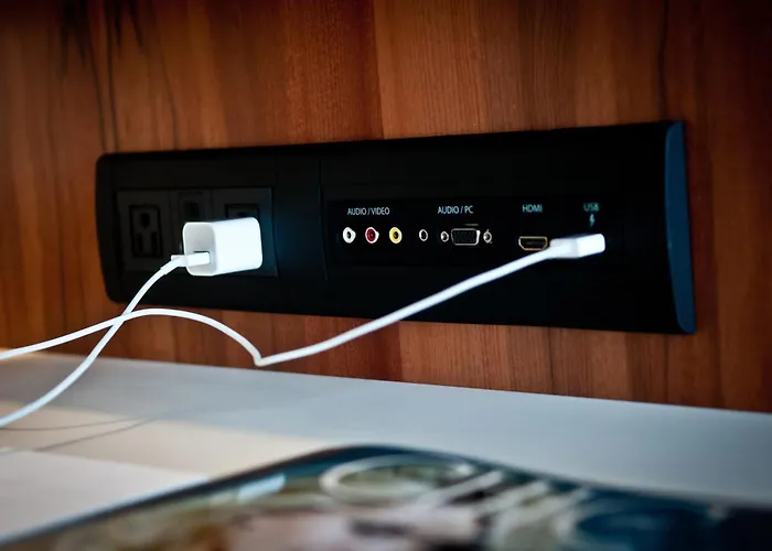 Montreal Cheap Pet friendly Hotels