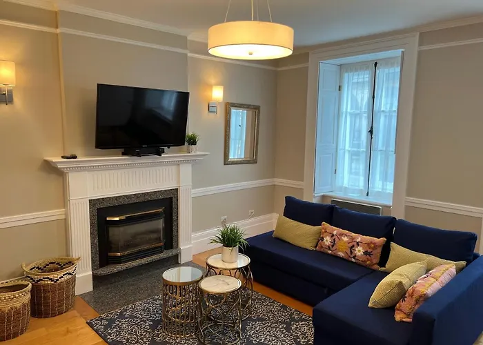 Quebec City hotels near Fairmont Le Chateau Frontenac