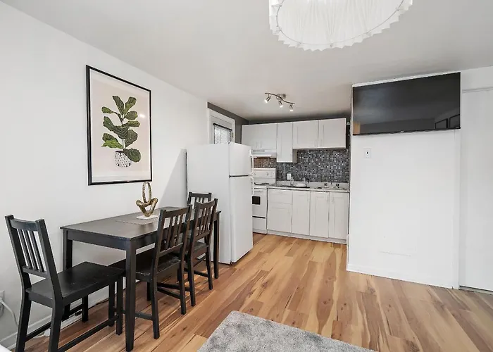 Wonderful Studio Apartment Very Convenient Local Montréal