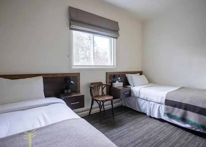 Mont-Tremblant 3 Star Hotels near Domaine Saint-Bernard