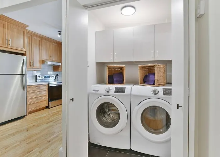 Pet friendly Lovely 1Br Only 5Mins From Laurier Metro Montreal