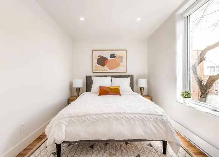 Exotic And Comfy 2 Bedrooms Unit In Le Plateau By Denstays Montréal