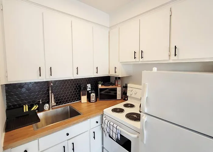 Private Fresh Cozy & Fully Functional Nest In Mtl Core Villa Montreal