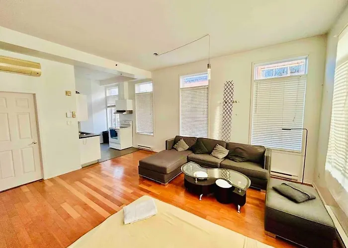 Great Loft 1 At The Heart Of The Village Montreal