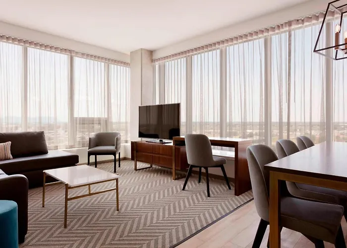 Sheraton Saint-Hyacinthe Hotel