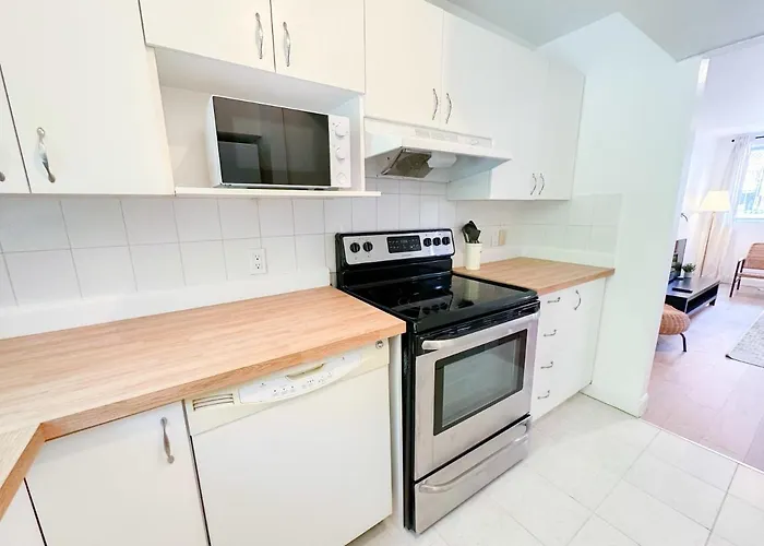 Cozy 1Bed In Downtown 3Min To Metro Free Parking Appartamento Montréal che accetta animali