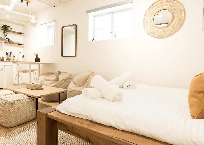 Beautiful Studio In Westmount Amazing Location Apartamento Montréal