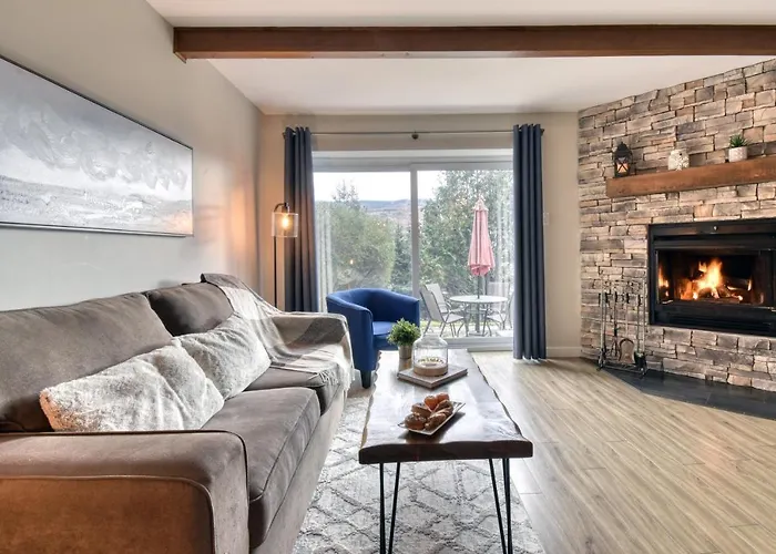 Elegant Apartment - View Tremblant Versant South Mont-Tremblant acceptant les animaux