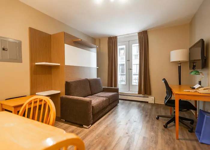Montreal Hotels With Jacuzzi in Room near Old Port of Montreal