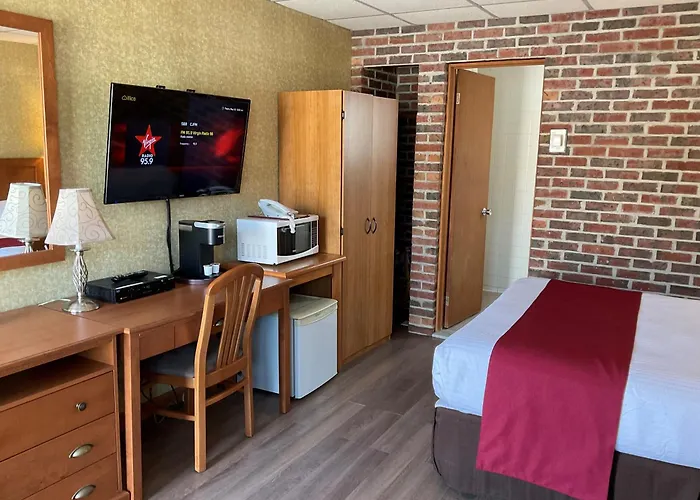La Paysanne Motel&Hotel Sherbrooke