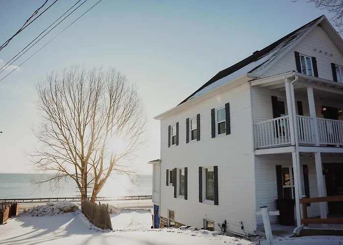 Bed and Breakfast Les Pinsons des Rives à La Malbaie Avec Terrain de Golf