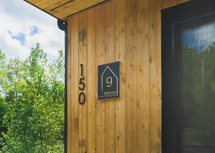 Private Snohaus 9 - Scandinavian Mountain Chalet Mont-Tremblant