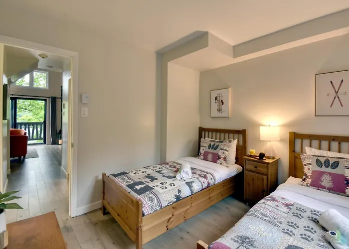 Stunning Condo - View On Lake Tremblant & Mountain Mont-Tremblant