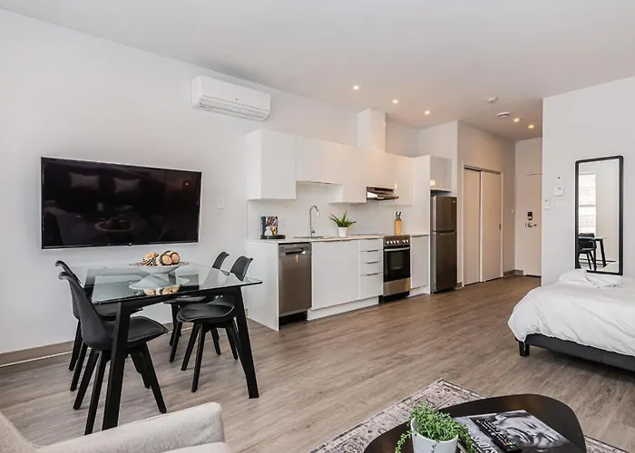 Modern And New Studio In The Heart Of The City By Den Stays Montréal