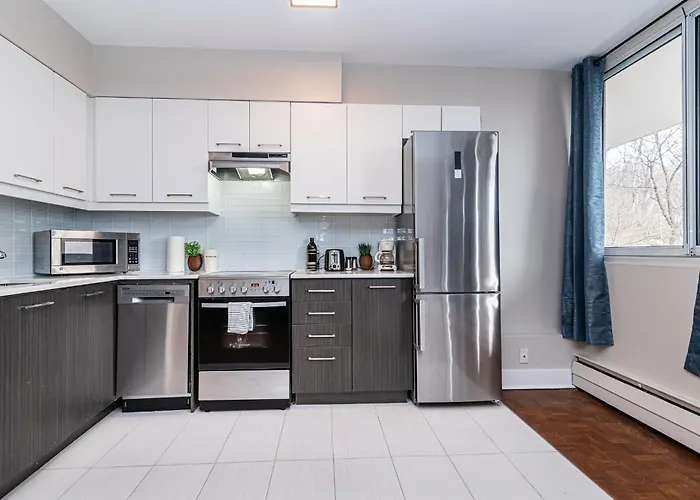 Golden Mile & Relocation Suites Montreal