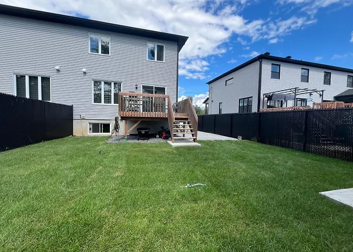 Luxuria, Unique en ville Drummondville acceptant les animaux