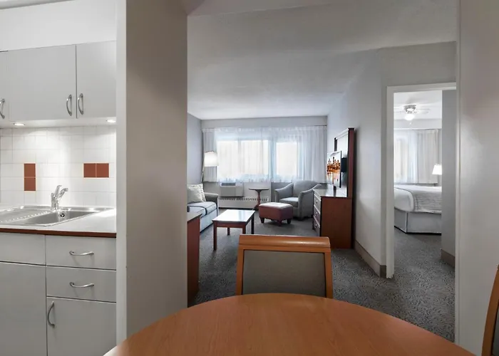 Montreal Dog Friendly Lodging and Hotels