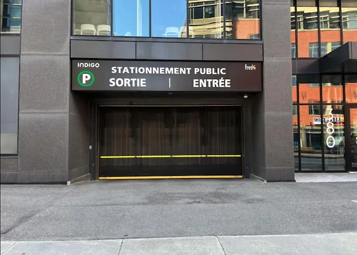 Initial / Libre / Centre-Ville De Quebec che accetta animali